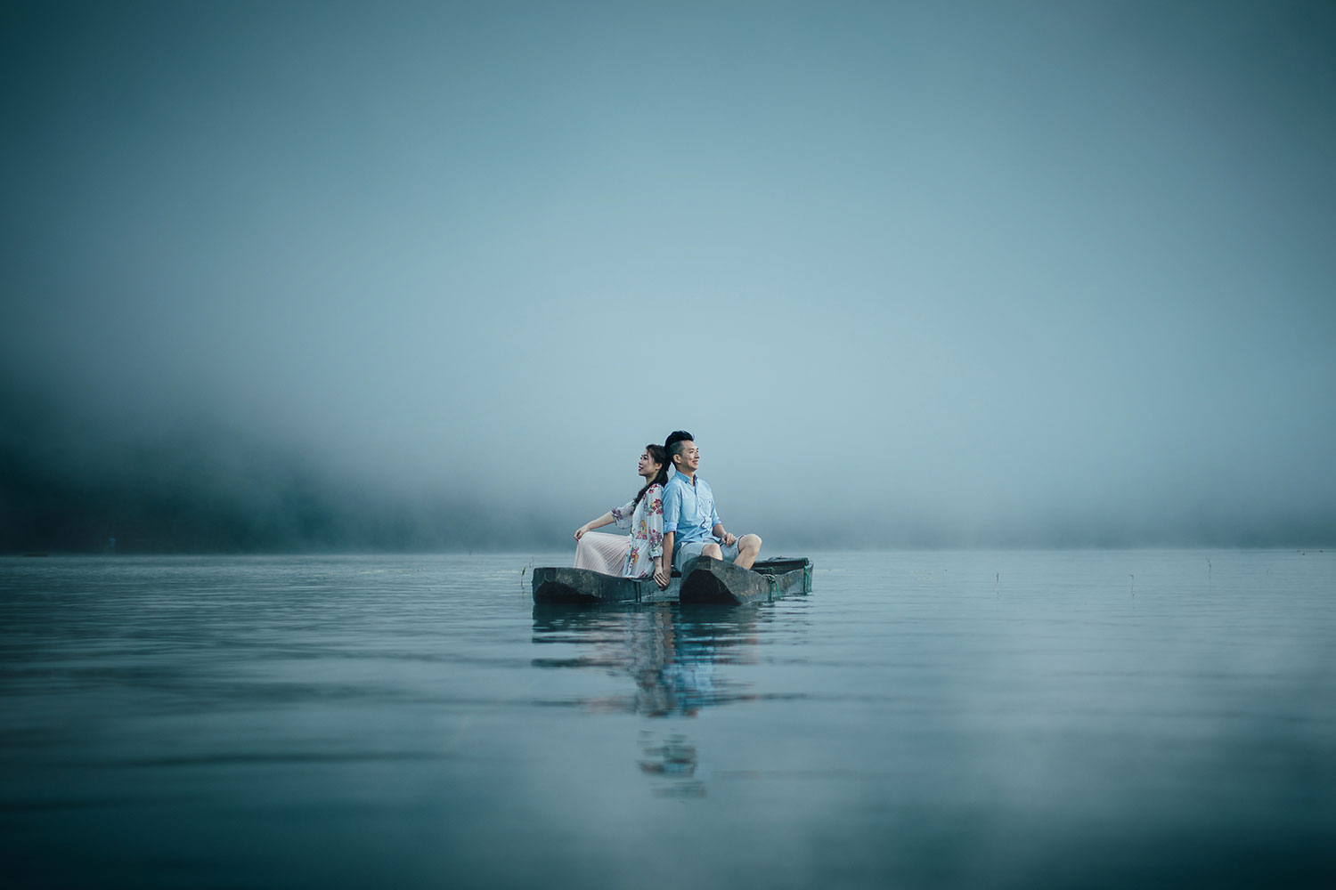 Prewedding photoshoot lake tamblingan