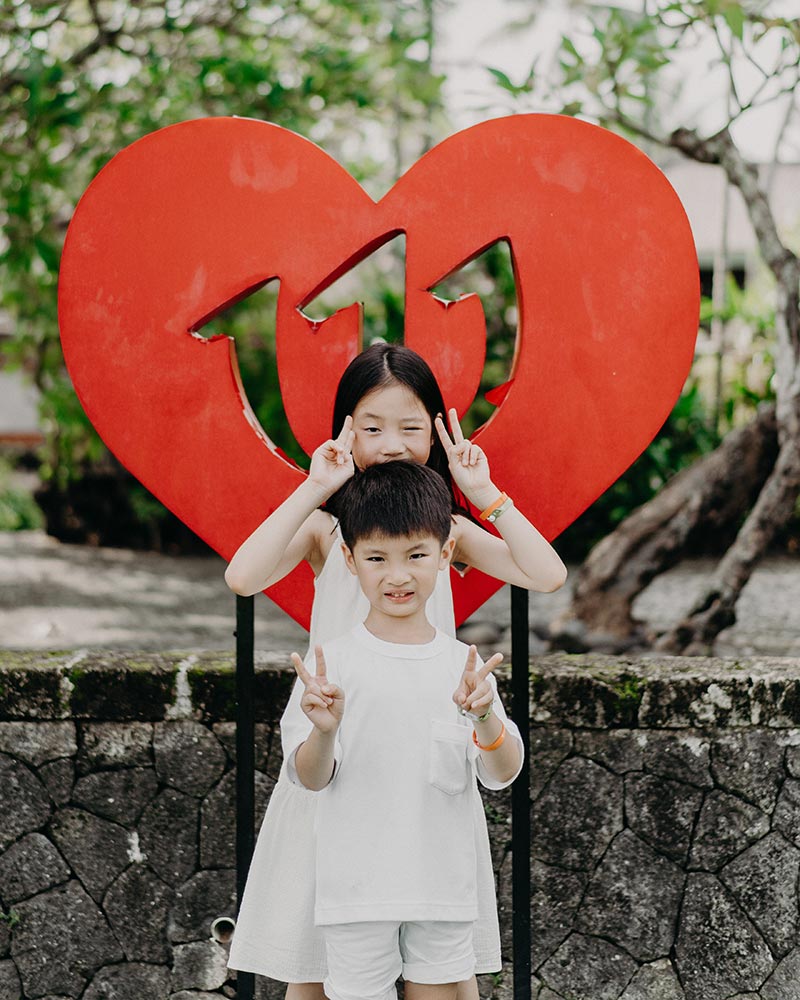 family photoshoot clubmed bali