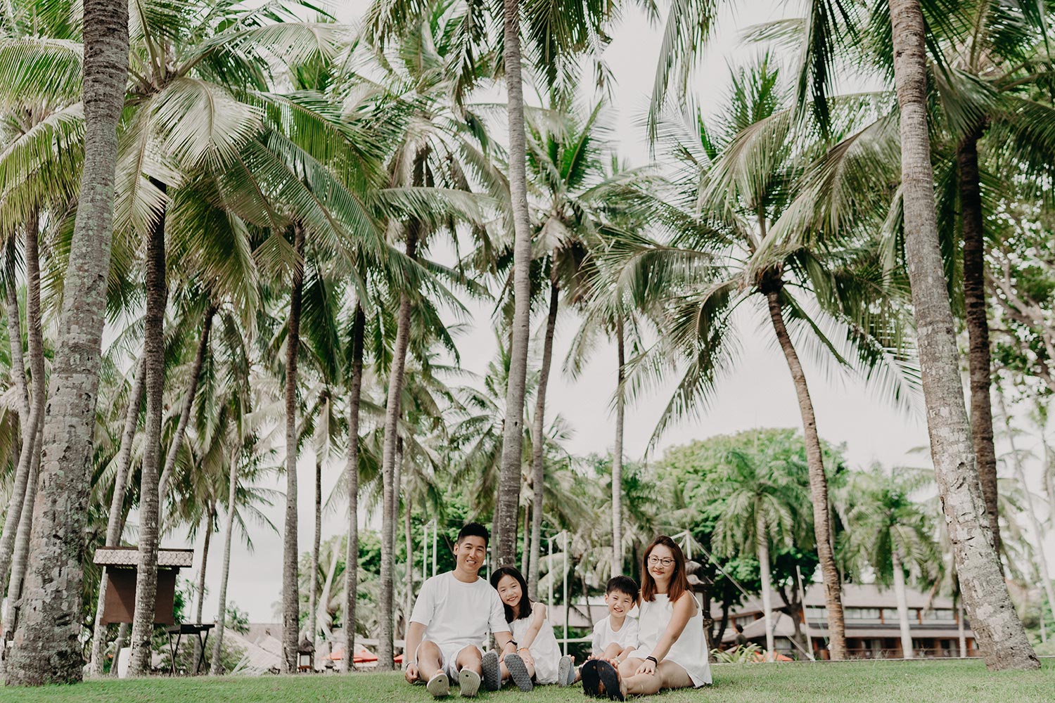 family photoshoot clubmed bali