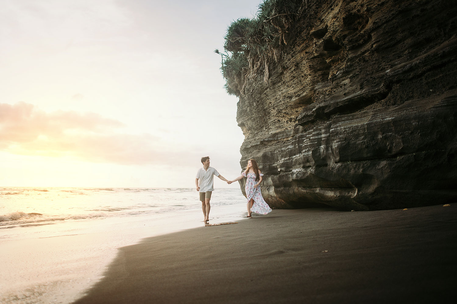 prewedding photoshoot nyanyi beach